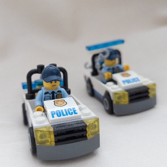 Lego City Car with Minifigure | Set of 5 | Toys & Collection Display - Picture 5 of 13